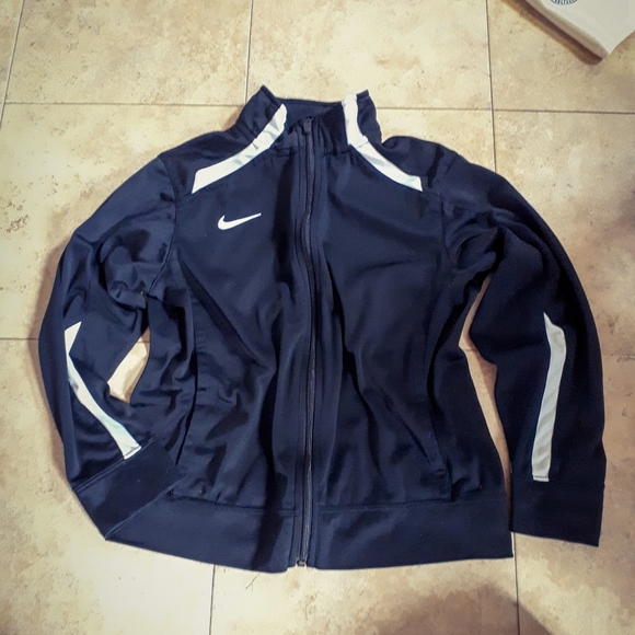 Nike zip up long sleeve - Picture 2 of 16